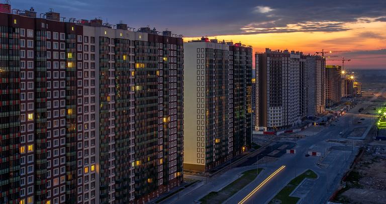 Глава Сбербанка оценил доступность жилья в России